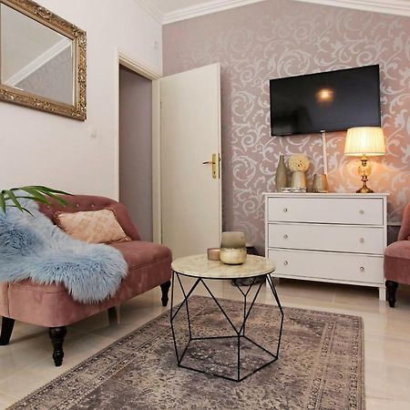 Apartment Ambroz Vela Luka Ngoại thất bức ảnh