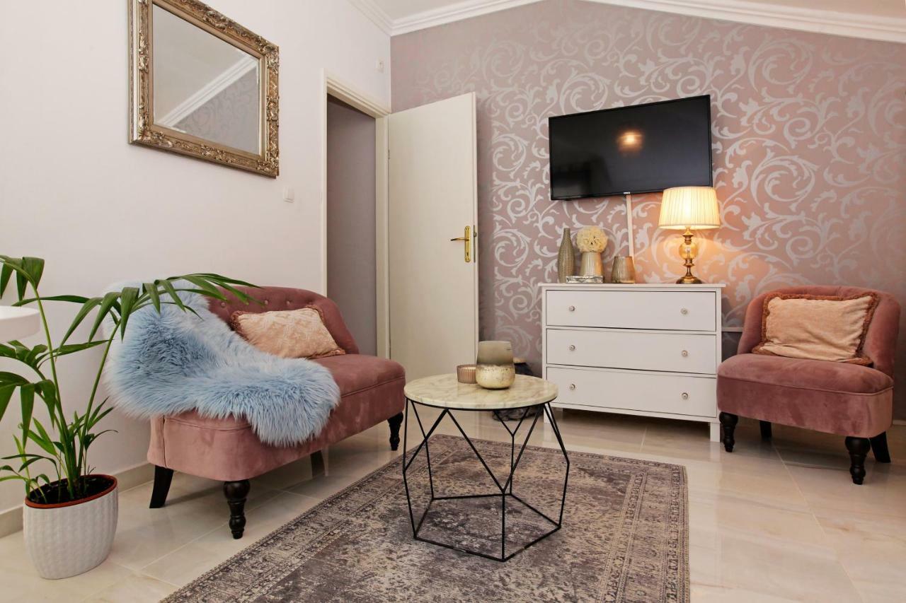 Apartment Ambroz Vela Luka Ngoại thất bức ảnh