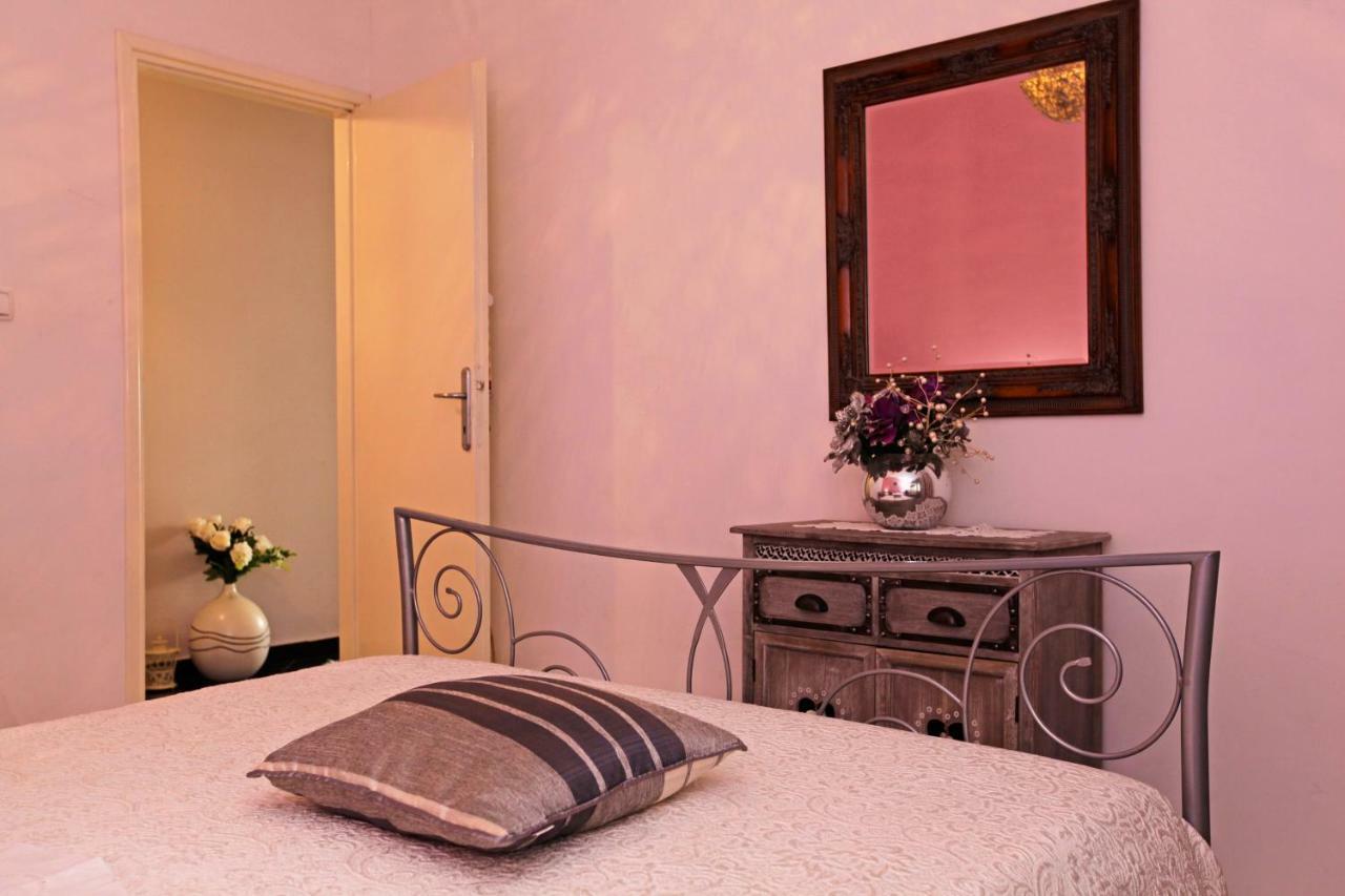 Apartment Ambroz Vela Luka Ngoại thất bức ảnh