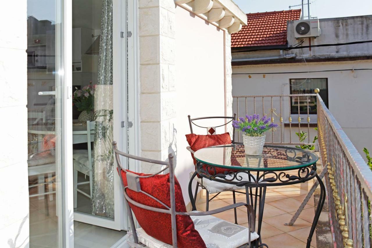 Apartment Ambroz Vela Luka Ngoại thất bức ảnh